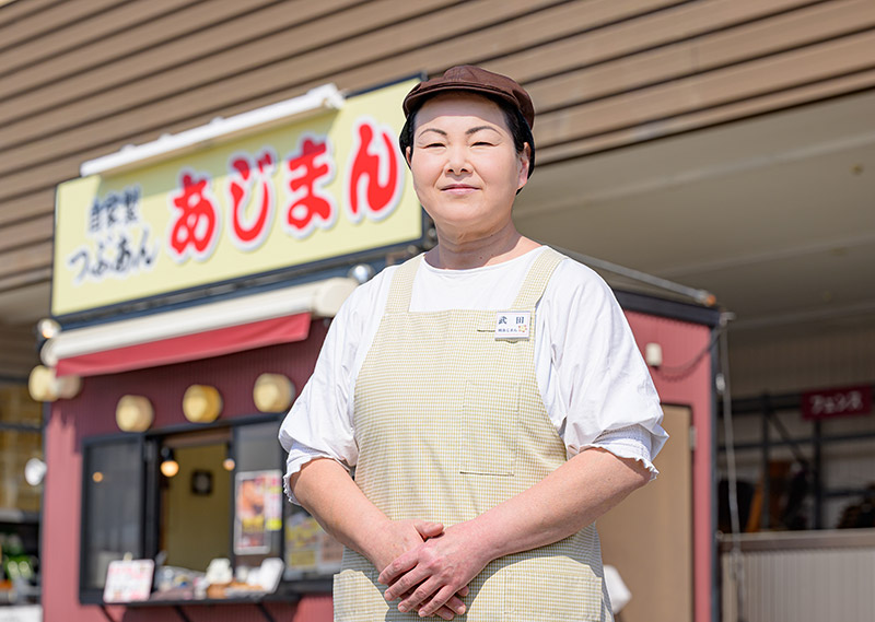 店舗スタッフ